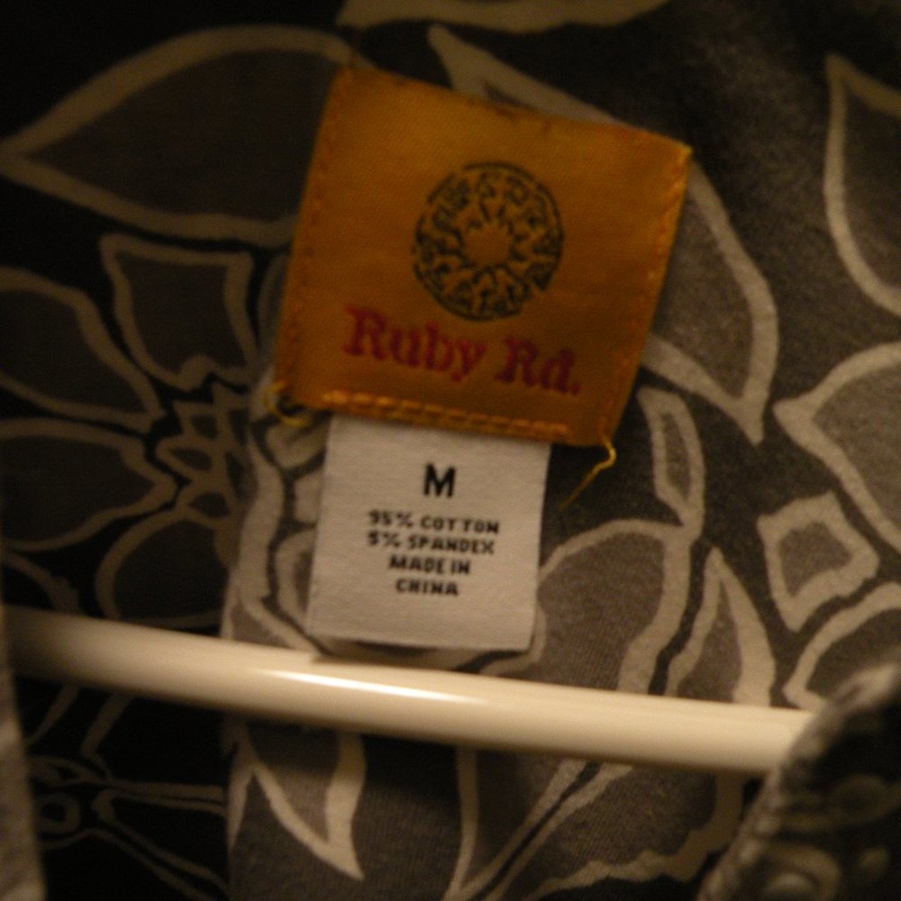 Ruby Rd v-neck tee shirt - Picture 2 of 5